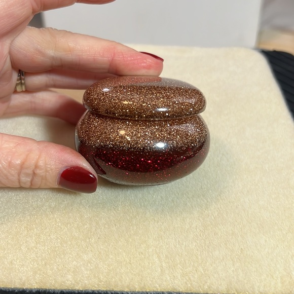 Red and gold glitter resin trinket container with lid. - Picture 2 of 7